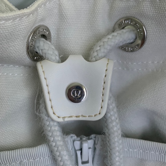 SOLD *Rare* Lululemon Rally Bag - Picture 10 of 14